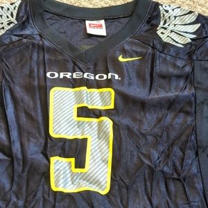 Nike boys extra large Oregon jersey